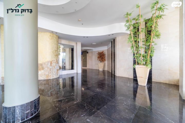 דירת גן, אילונה פהר 11, קרית אילון, חולון