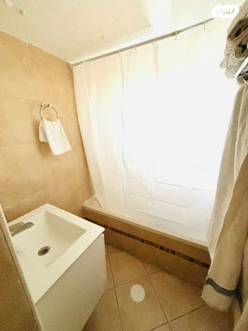 דירה, שדרות בר אילן 18, דרום מערב ותיק, בת ים