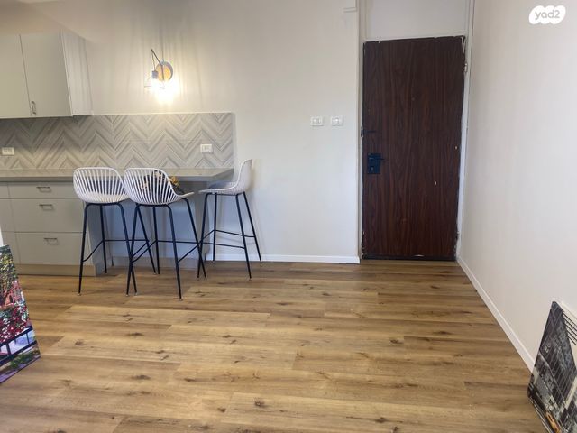 דירה, אלופי צה"ל, קרית שרת מזרח, חולון