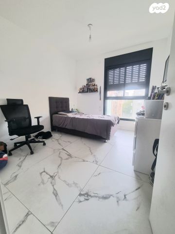 דירה, פתח תקווה 45, רמת אפרים, נתניה