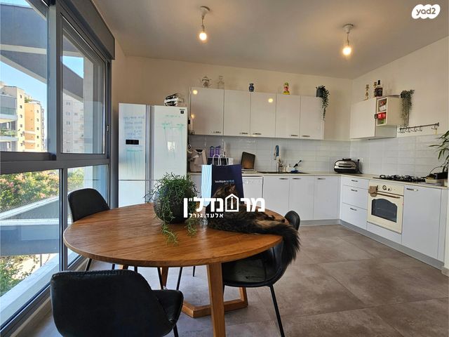 דירה, חנה רובינא, מרכז, הרצליה