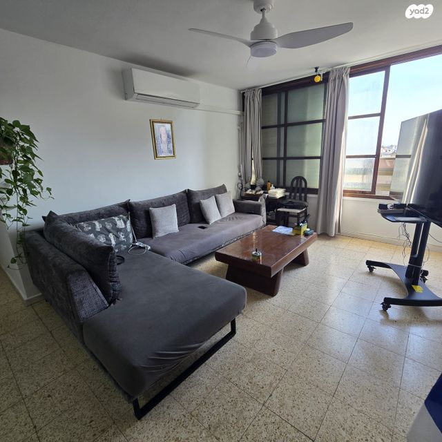 דרך רזיאל 25