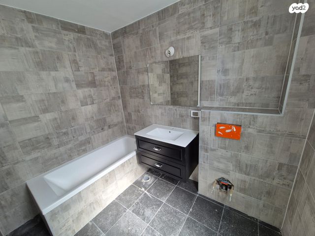 גג/ פנטהאוז, פארק העסקים האלף, פארק העסקים האלף, ראשון לציון