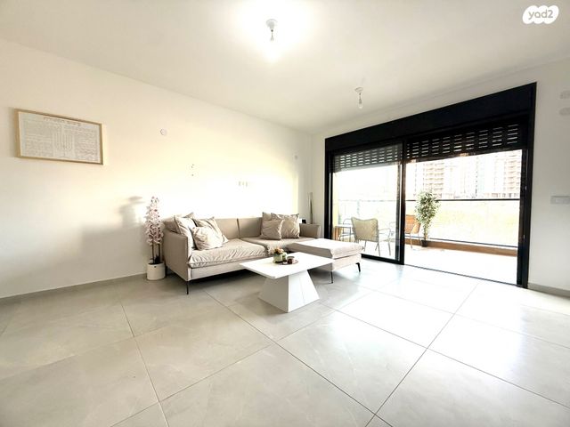 ד"ר יוסף בורג 10