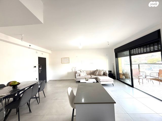 דירה, ד"ר יוסף בורג, כוכב הצפון, נתניה