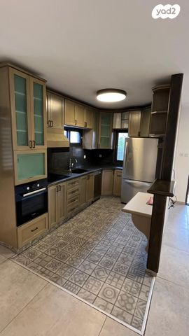 דירה, הראשונים 25, קרית חיים מזרחית, חיפה