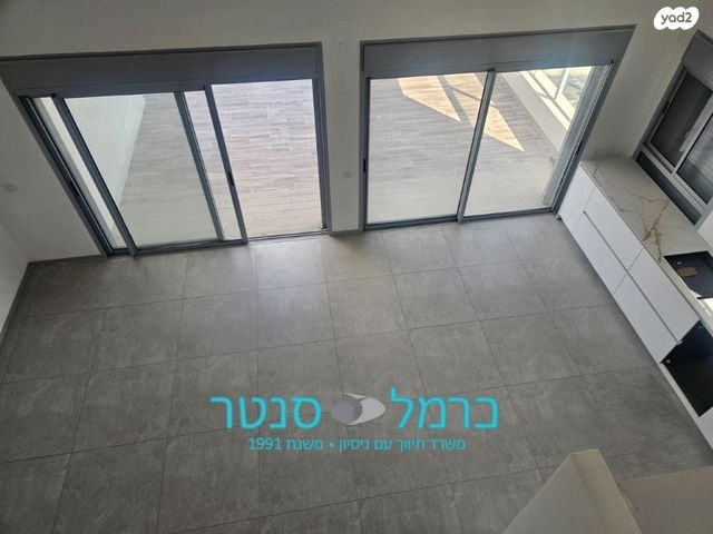 גג/ פנטהאוז, גבעת זמר, חיפה