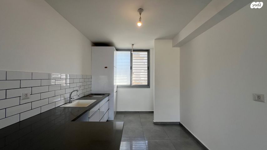 דירה, קרן קיימת לישראל, אברמוביץ', ראשון לציון