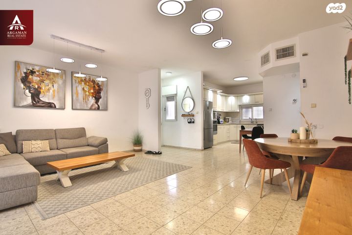 דירה, כינרת, קרית אתא