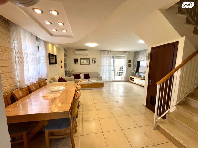 דופלקס, האלמוג, נופי סלע, מעלה אדומים