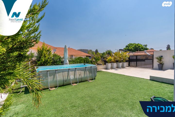 דו משפחתי, פרדס חנה כרכור