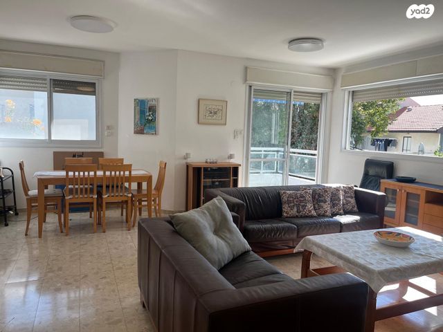 גג/ פנטהאוז, נאות אפקה א', תל אביב יפו