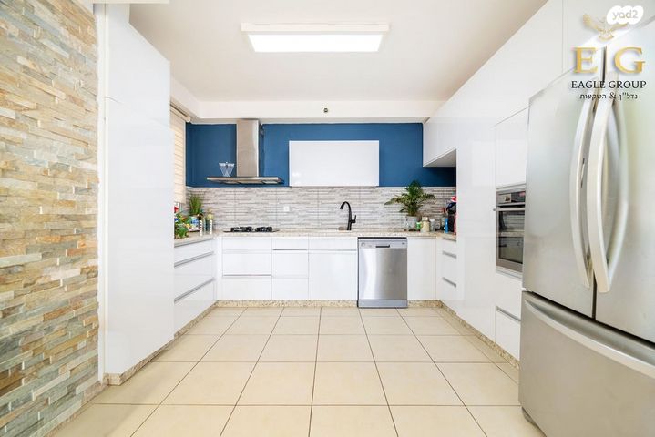 דירה, רחובות החדשה, רחובות