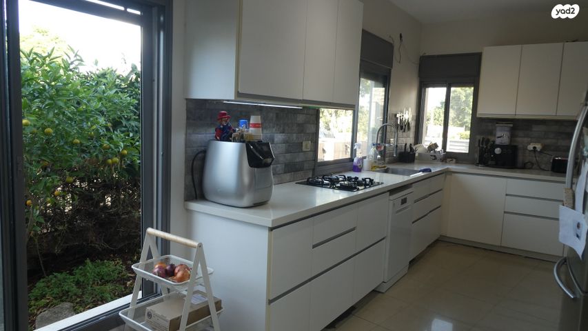 בית פרטי/ קוטג', שביל הרקפות, בן עמי, בן עמי