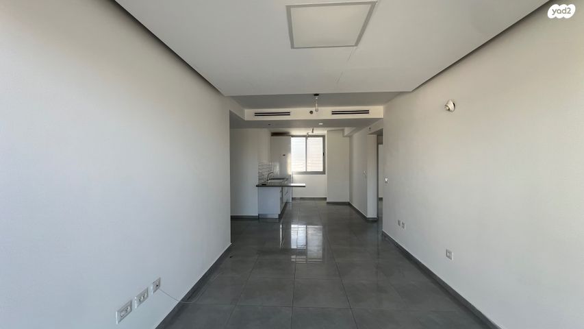 דירה, קרן קיימת לישראל, אברמוביץ', ראשון לציון