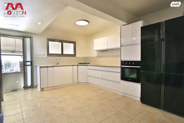 דירת גן, שבטי ישראל, שיכון ד, טבריה