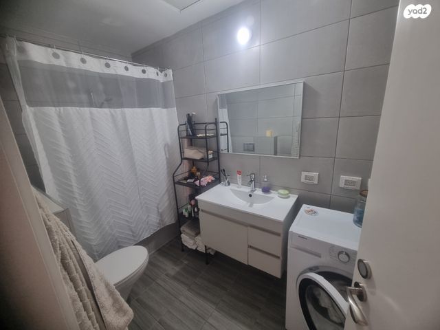 דירה, דרך השלום, תל אביב יפו