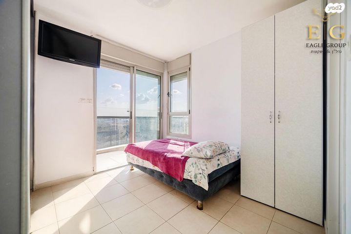 דירה, רחובות החדשה, רחובות