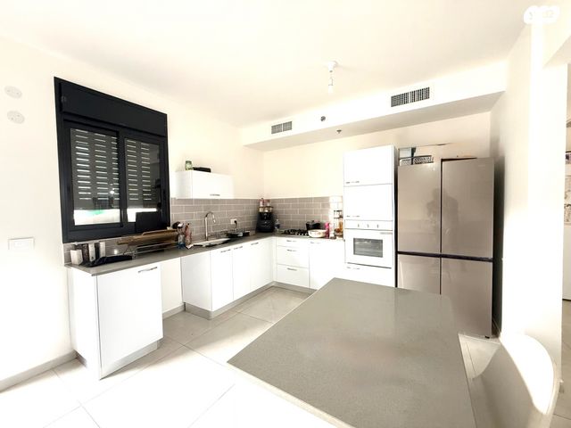 דירה, ד"ר יוסף בורג, כוכב הצפון, נתניה