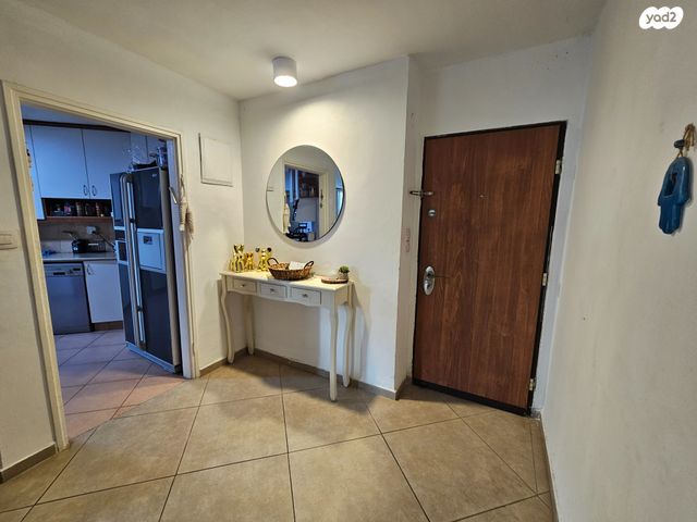 דירה, מרום נווה, רמת יצחק, רמת גן