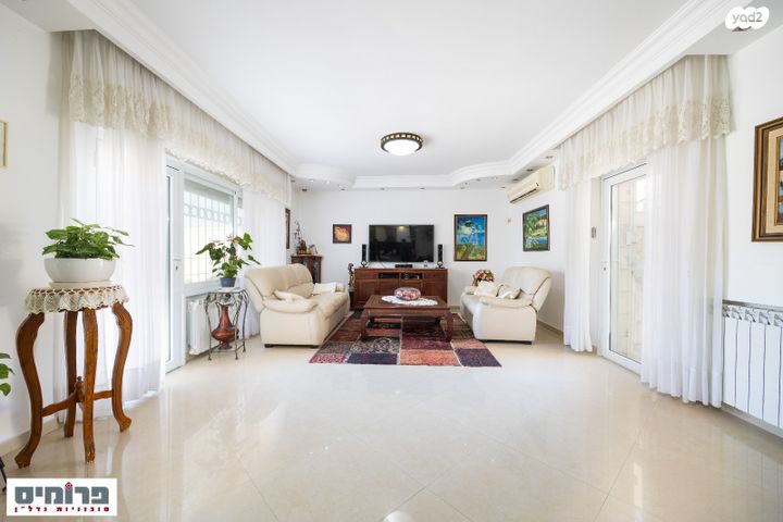 דו משפחתי, גילה, ירושלים