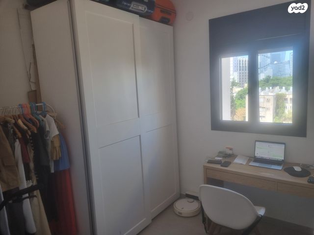 דירה, דרך השלום, תל אביב יפו