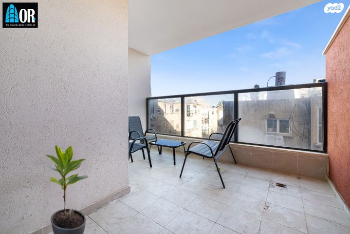 דירה, נתן ברניצקי, רמז, מערב ותיק, ראשון לציון