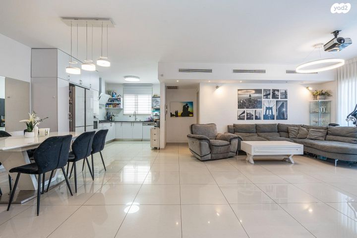 דירה, תרנ"א 30, מרכז העיר, חדרה