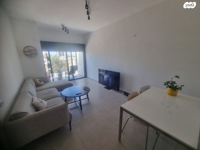 דירה, דרך השלום, תל אביב יפו