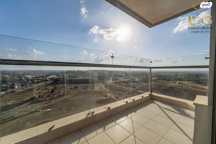 דירה, רחובות החדשה, רחובות