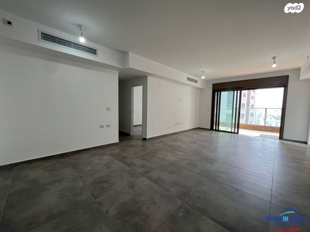 דירה, בורוכוב, צפון מערב מרכז העיר, נתניה