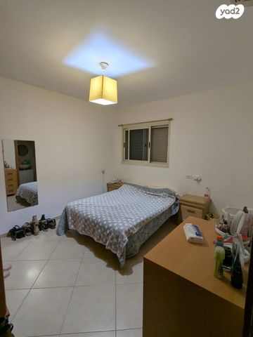 דירה, עוזי נרקיס, באר שבע