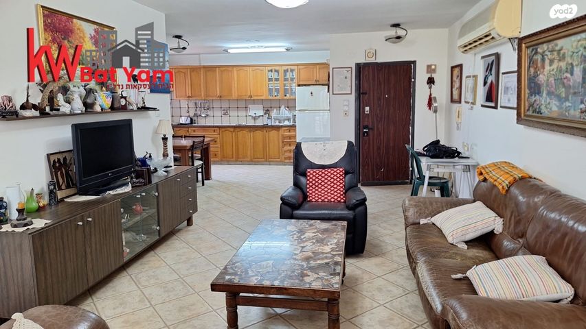 דירה, קדושי קהיר, נאות רחל, חולון