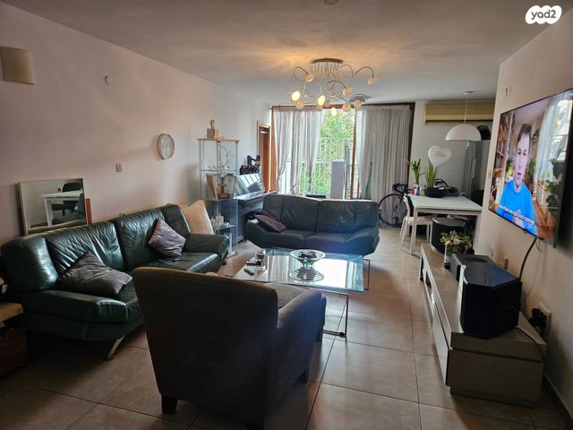 דירה, מרום נווה, רמת יצחק, רמת גן