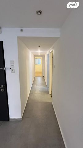 דירה, הראשונים 25, קרית חיים מזרחית, חיפה