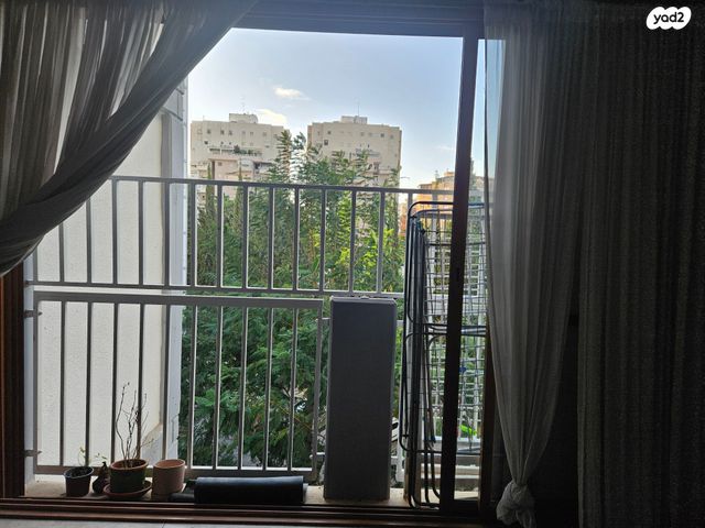 דירה, מרום נווה, רמת יצחק, רמת גן