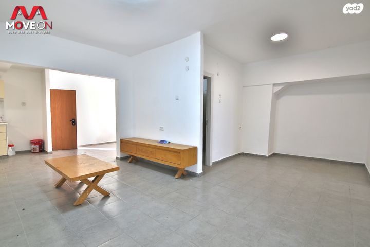 דירת גן, השעורה 8, שיכון ב, טבריה