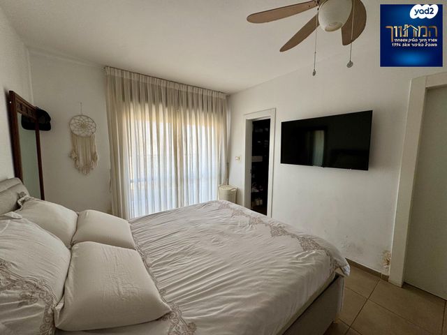 גג/ פנטהאוז, צור יצחק, צור יצחק