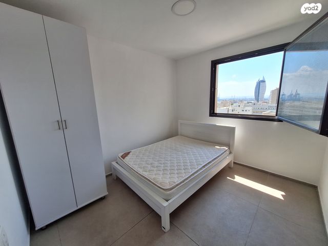 דירה, עין דור, שער פלמר, תחנת רכבת השמונה, חיפה