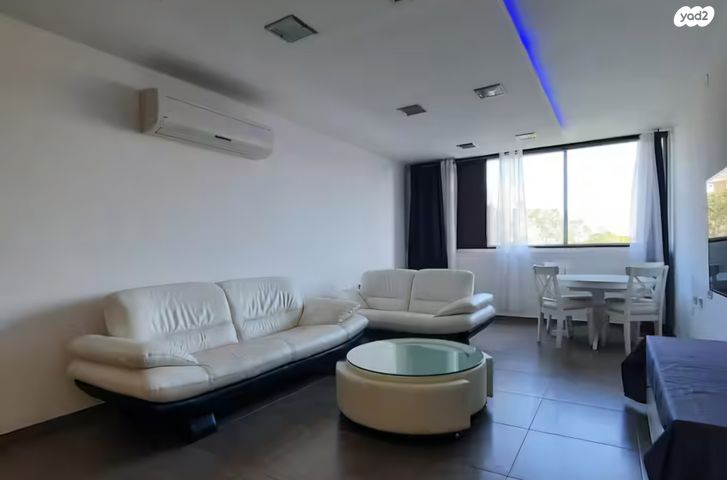 גבעת ציון וגבעת הפרחים