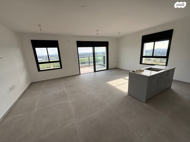 ד"ר יוסף בורג 