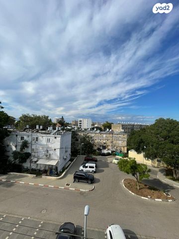 אסף שמחוני 18