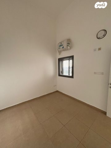 גג/ פנטהאוז, שכונת גפן, רמת גן