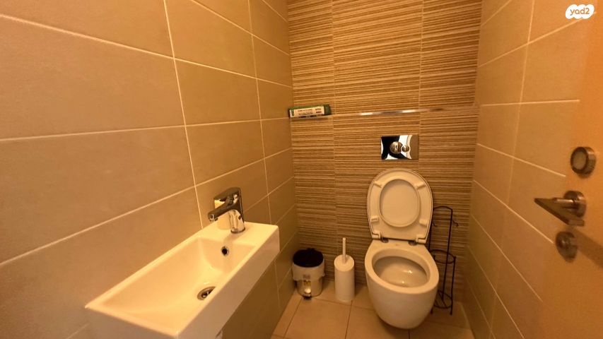 דירה, גרציאני יצחק, גני שרונה, קרית הממשלה, תל אביב יפו