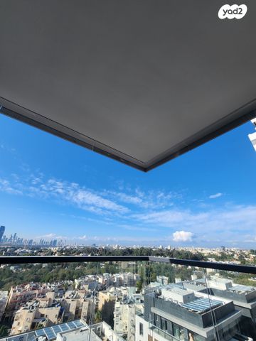 דירה, ראול ולנברג 33, רמת החייל, תל אביב יפו