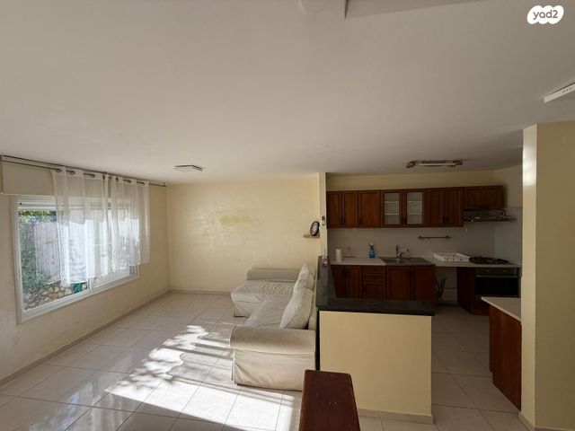 דו משפחתי, שדרות מ"ג המעפילים, אילנות, מעלות תרשיחא