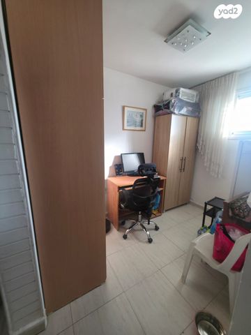 דירה, ירמיהו, נאות יהודית ונווה ארזים, חולון