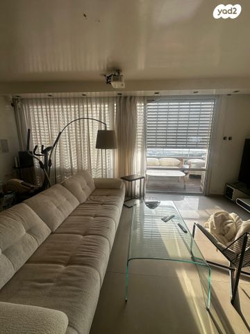 גג/ פנטהאוז, לסקוב, רמת גולדה, חיפה