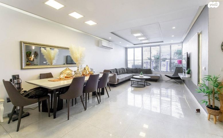 דירה, רמז, מערב ותיק, ראשון לציון