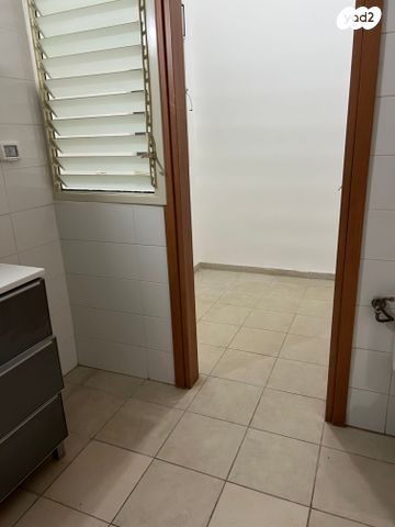 גג/ פנטהאוז, אברמסקי, קרית אתא